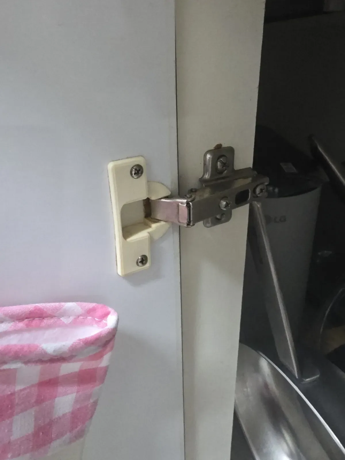 철거 후 정리된 주방 현장